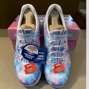 Skechers Womens Summits-Light Dreaming Sneakers Size 8 Women’s Wide NIB